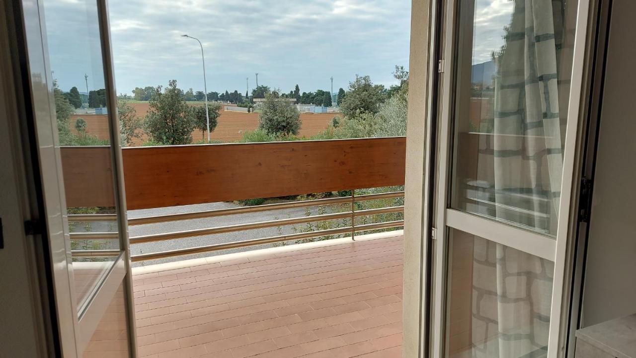 Appartamento Santa Costanza Con Piscina San Vincenzo Exterior photo